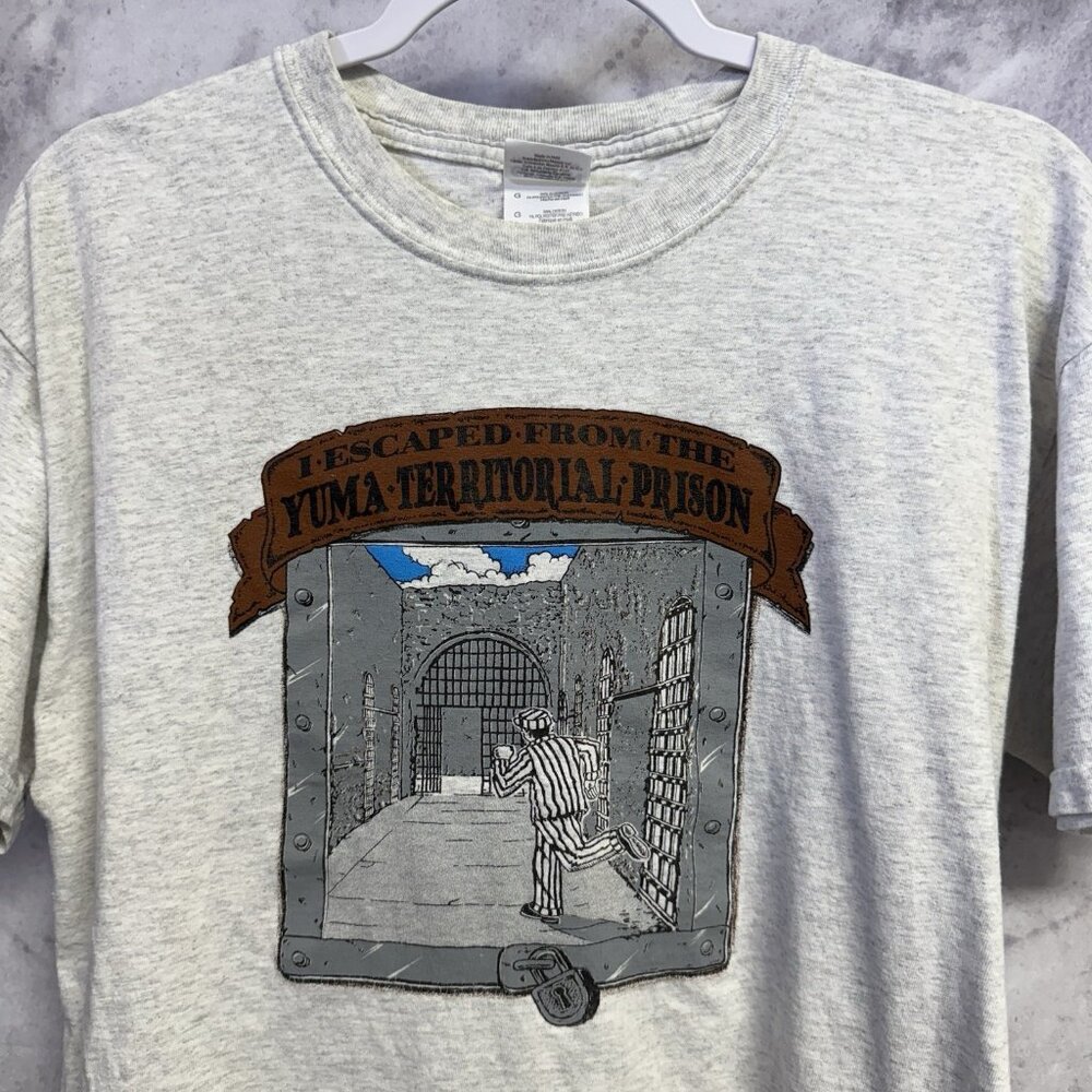 Vintage Prison Escape T Shirt Adult Large Gray Short Sleeve Yuma Arizona